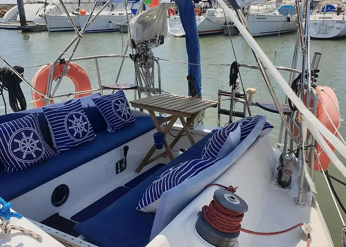 Vacations In A Sailboat Lisboa
