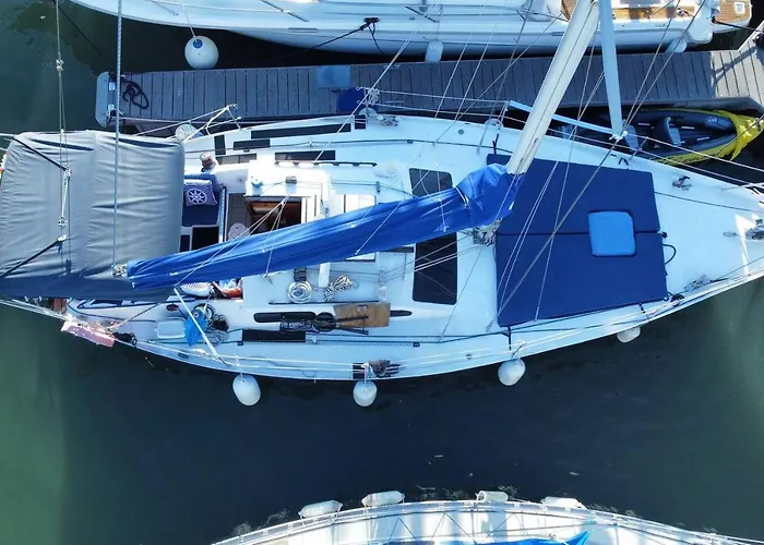 Vacations In A Sailboat *