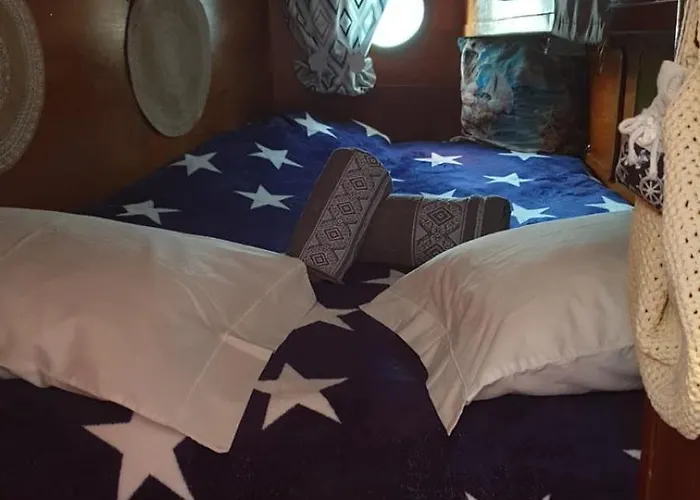 Vacations In A Sailboat * Лиссабон