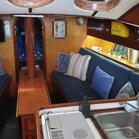 Vacations In A Sailboat * Лиссабон