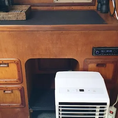 Vacations In A Sailboat * Лиссабон